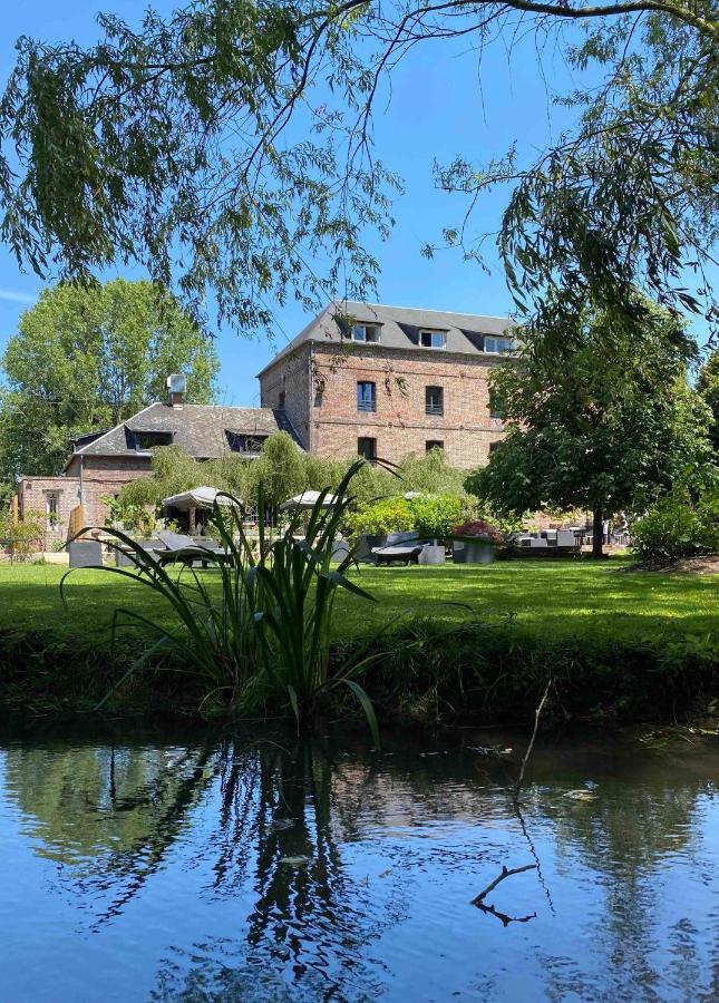 ホテル Le Moulin Fouret Saint-Aubin-le-Vertueux エクステリア 写真